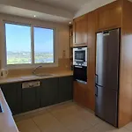 Newlands- - Und Berge- By Interhome