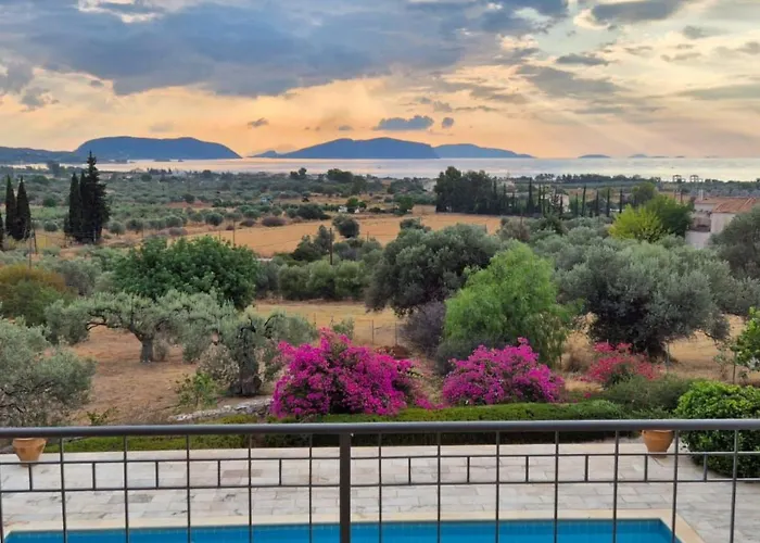 Newlands- Porto Cheli - Und Berge- By Interhome Vakantiehuis