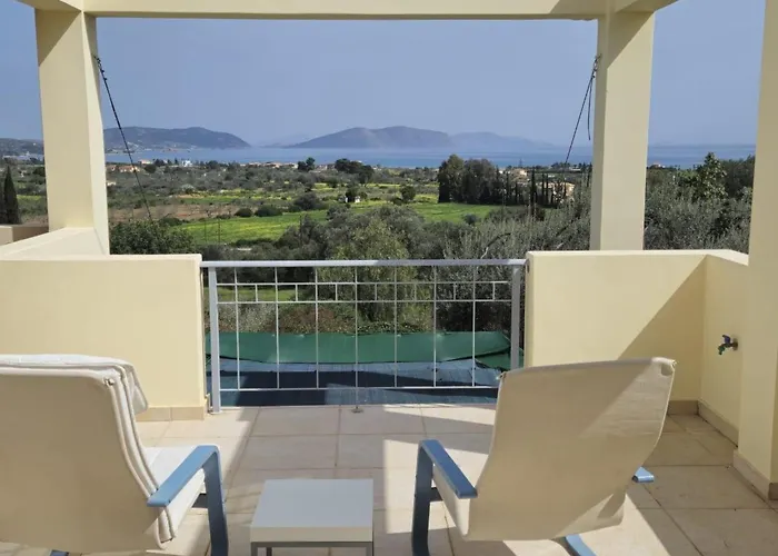 Newlands- Porto Cheli - Und Berge- By Interhome Vakantiehuis